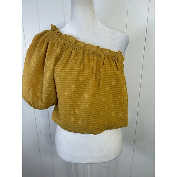 Astr The Label Jacquard One-Shoulder Bubble Hem Blouse in Mustard. NWOT - Picture 2 of 6